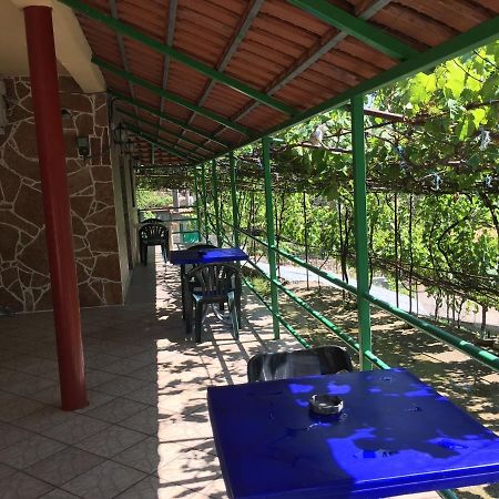 Romeo'S Guest House 2 Piqeras Εξωτερικό φωτογραφία
