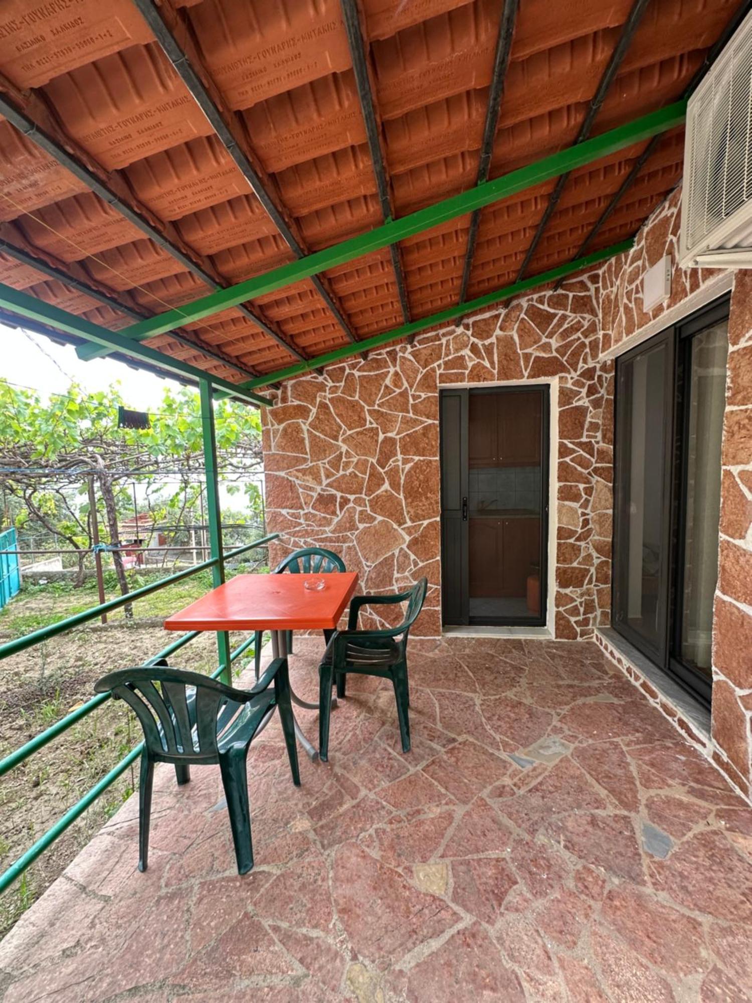 Romeo'S Guest House 2 Piqeras Εξωτερικό φωτογραφία