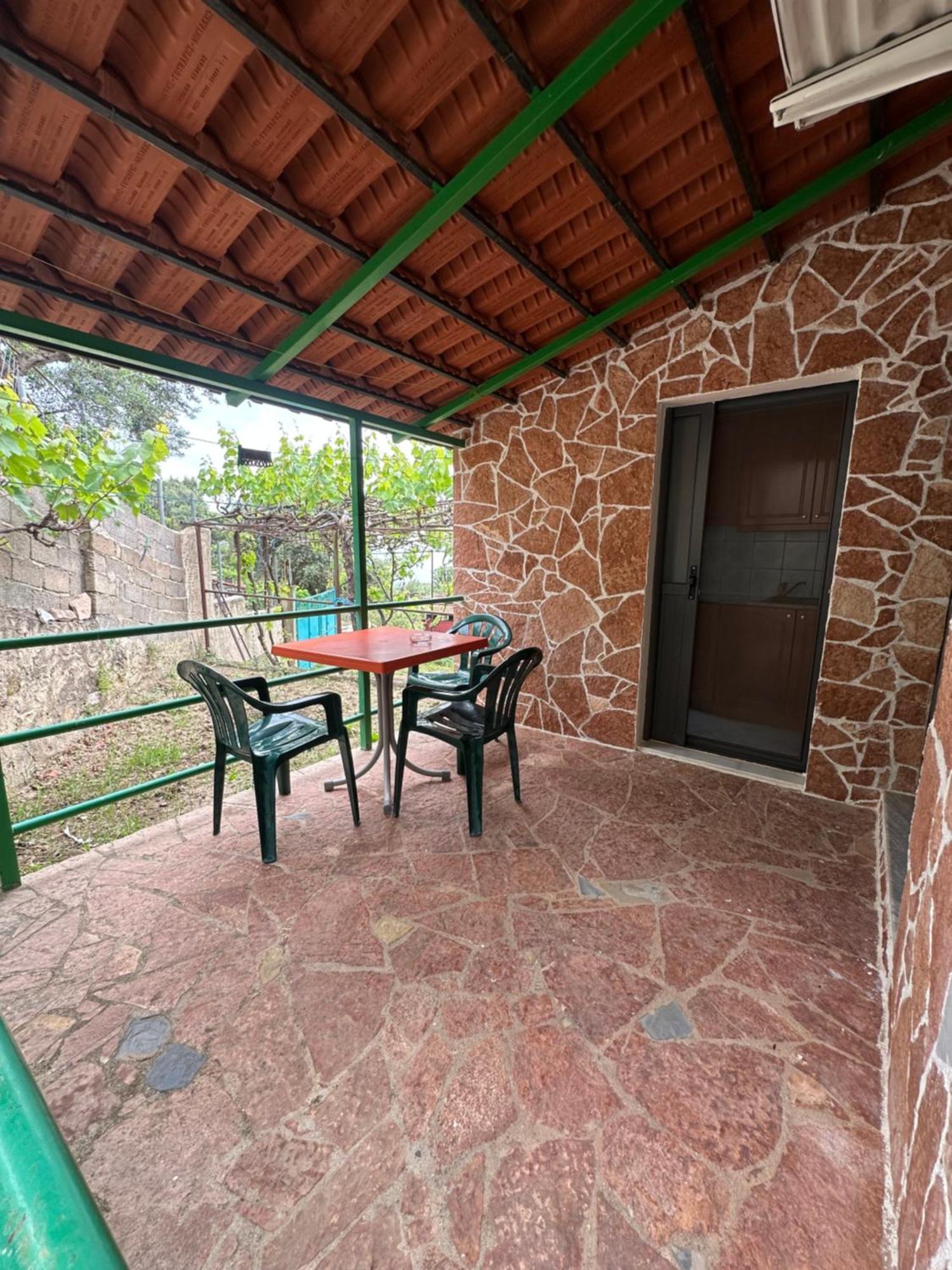 Romeo'S Guest House 2 Piqeras Εξωτερικό φωτογραφία