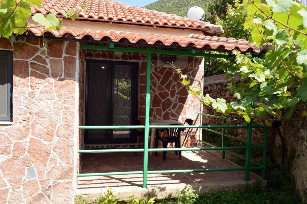 Romeo'S Guest House 2 Piqeras Εξωτερικό φωτογραφία